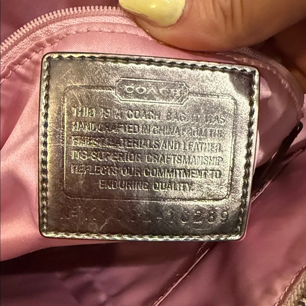 Coach y2k poppy Metallic Gold Logo Shoulder Bag 2 hangtags silver handbag